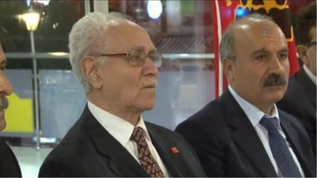 Kemal Burkay, Hak-Par\'ın Belediye Başkan Adaylarını Açıkladı