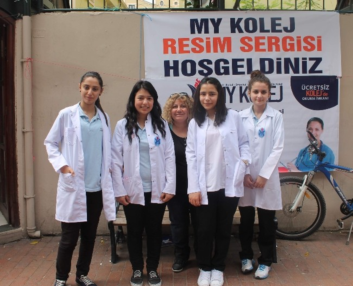 My Kolej Öğrencilerinden Resim Sergisi