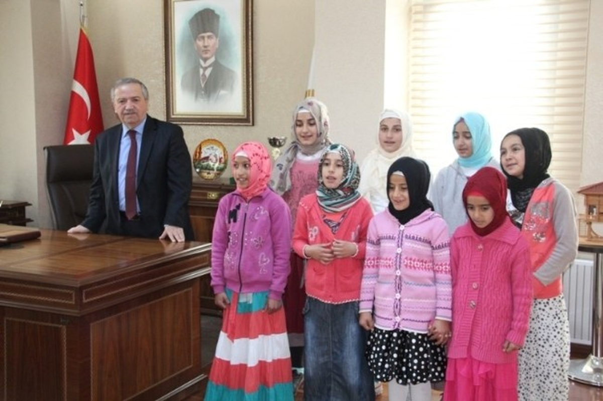 Öğrencilerden İl Müftüsü Serenliye Ziyaret