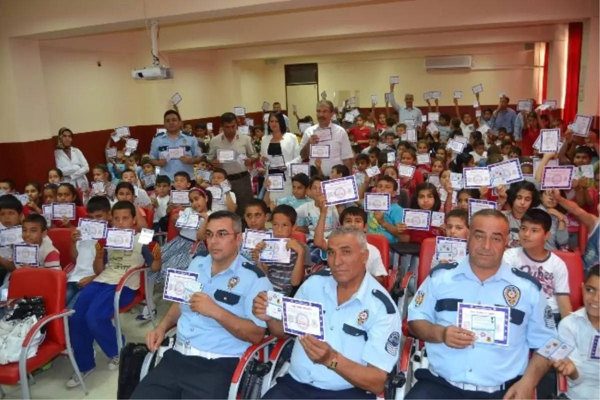 Öğrencilere "Trafik Melekleri" Projesi