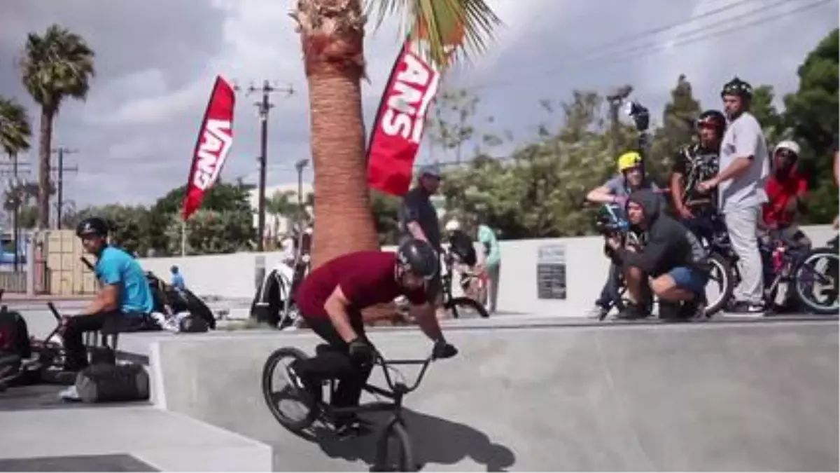 The First Bmx Session @ The Vans Park, Huntington Beach