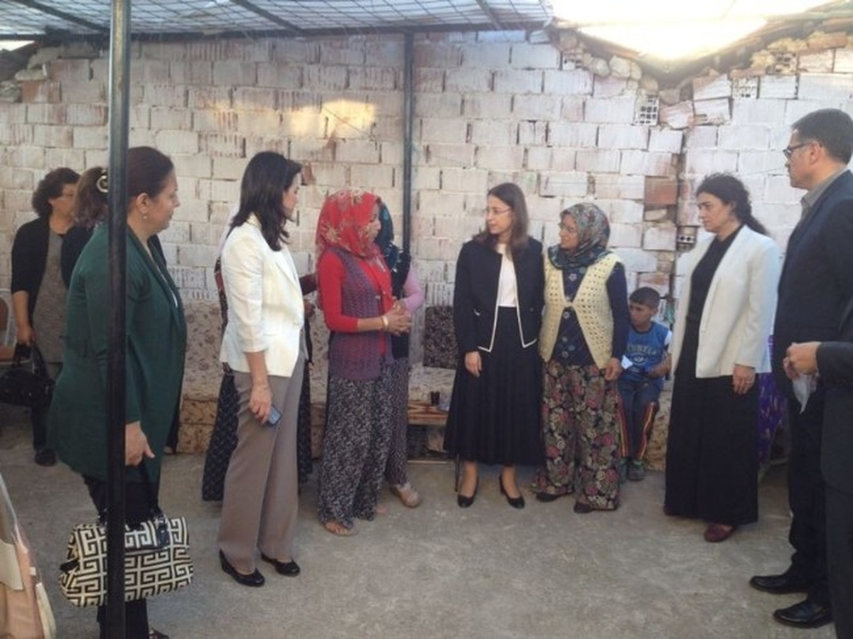 Aile ve Sosyal Politikalar Bakanı Ayşenur İslam Savaştepe\'de