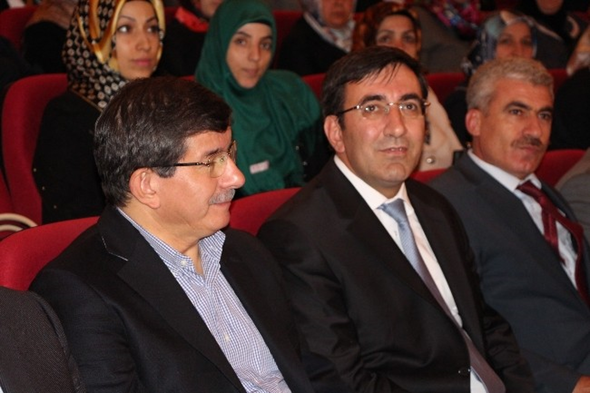 Bakan Davutoğlu: "Adalet Tohumu Ekmeye Geldik"