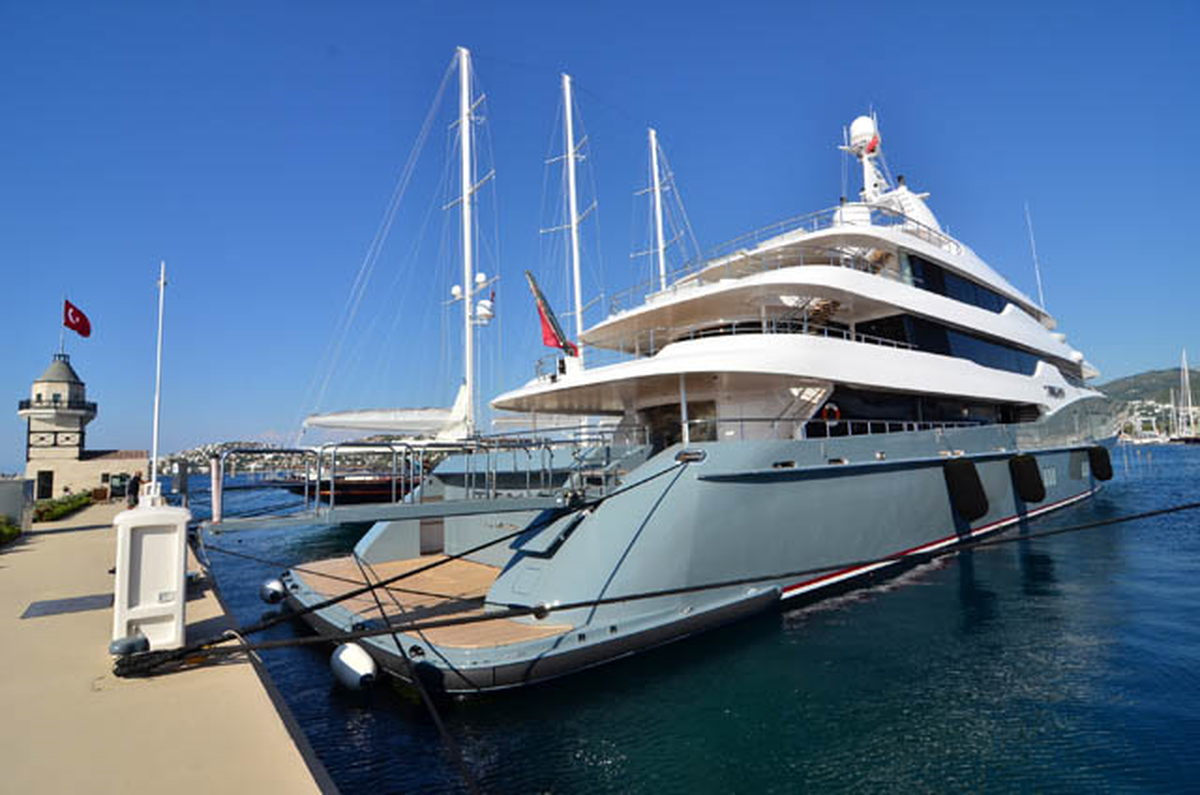 Mega Yat Titan, Palmarina Bodrum\'a Bağlandı