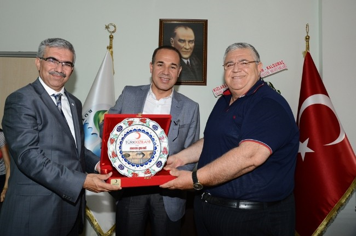 "Kamu Binaları Bulunduğu Yere Değer Katmalı"