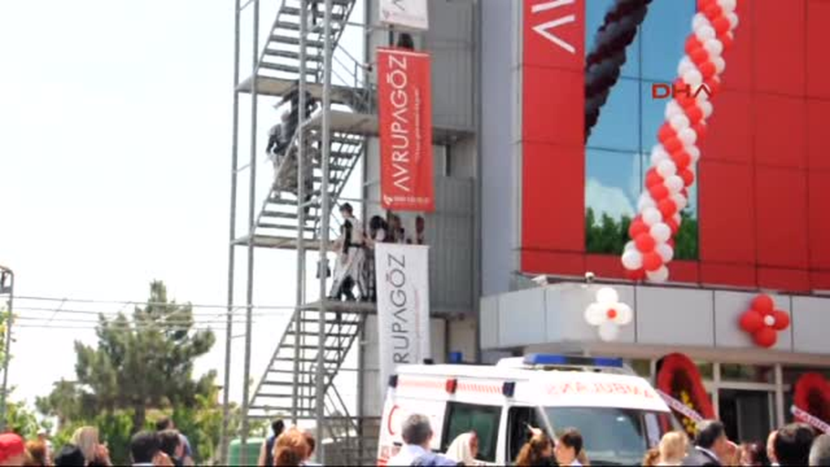 Tekirdağ Valisi Yerlikaya Minare ve Baca Yıkığı Var