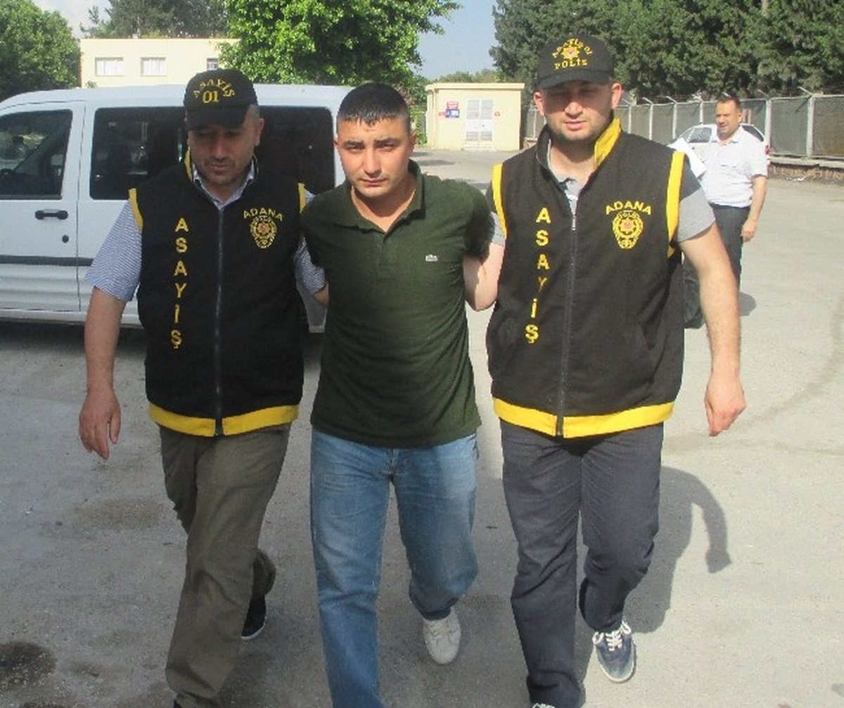 10 Otomobilde Hırsızlık Yapan Zanlılar Yakalandı