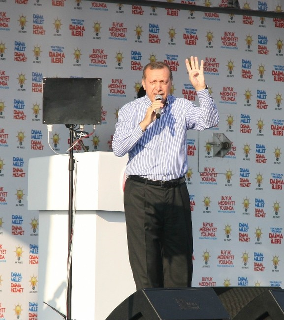 Başbakan Erdoğan: "Kendi Ülkesinin Başbakanını Almanya\'da Farklı Lanse Ettiler"