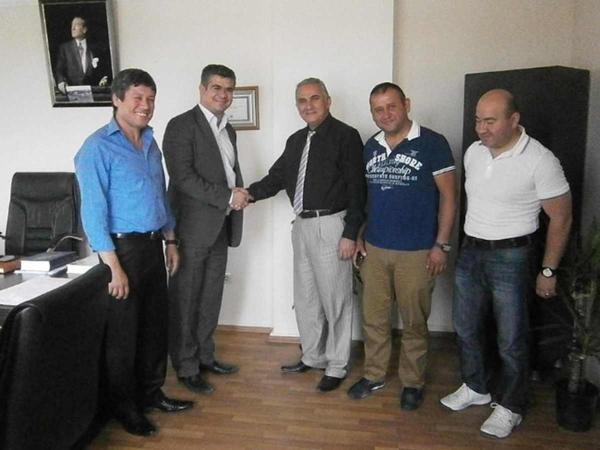 Fotoğrafçı Kırtasiye ve Kitapçılar Odası\'ndan Ecemiş\'e Ziyaret