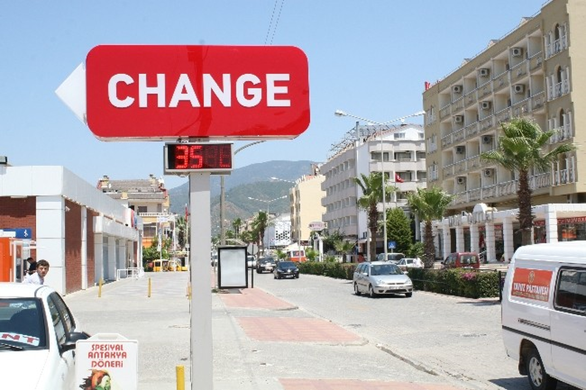 Marmaris\'te Termometreler 35 Dereceyi Gösterdi
