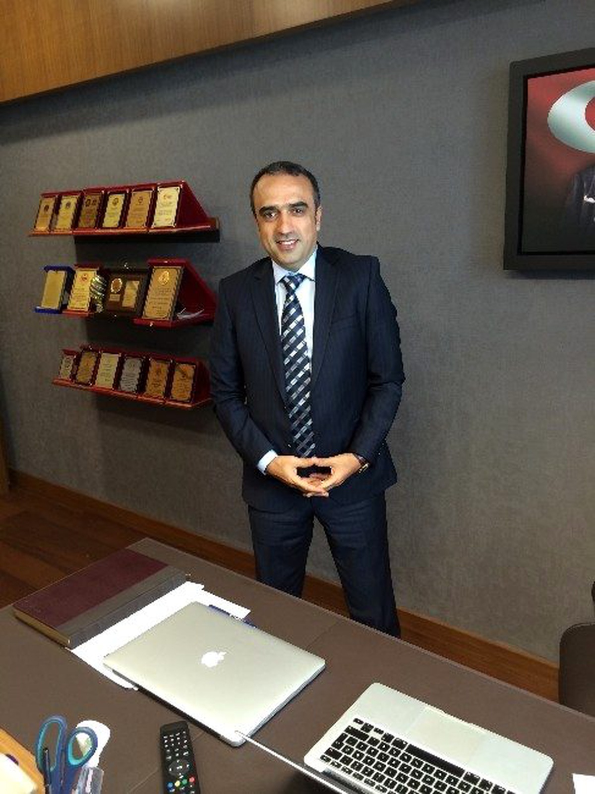Milletvekili İçten Doğumunun 110. Yıl Dönümünde Necip Fazıl Kısakürek\'i Andı