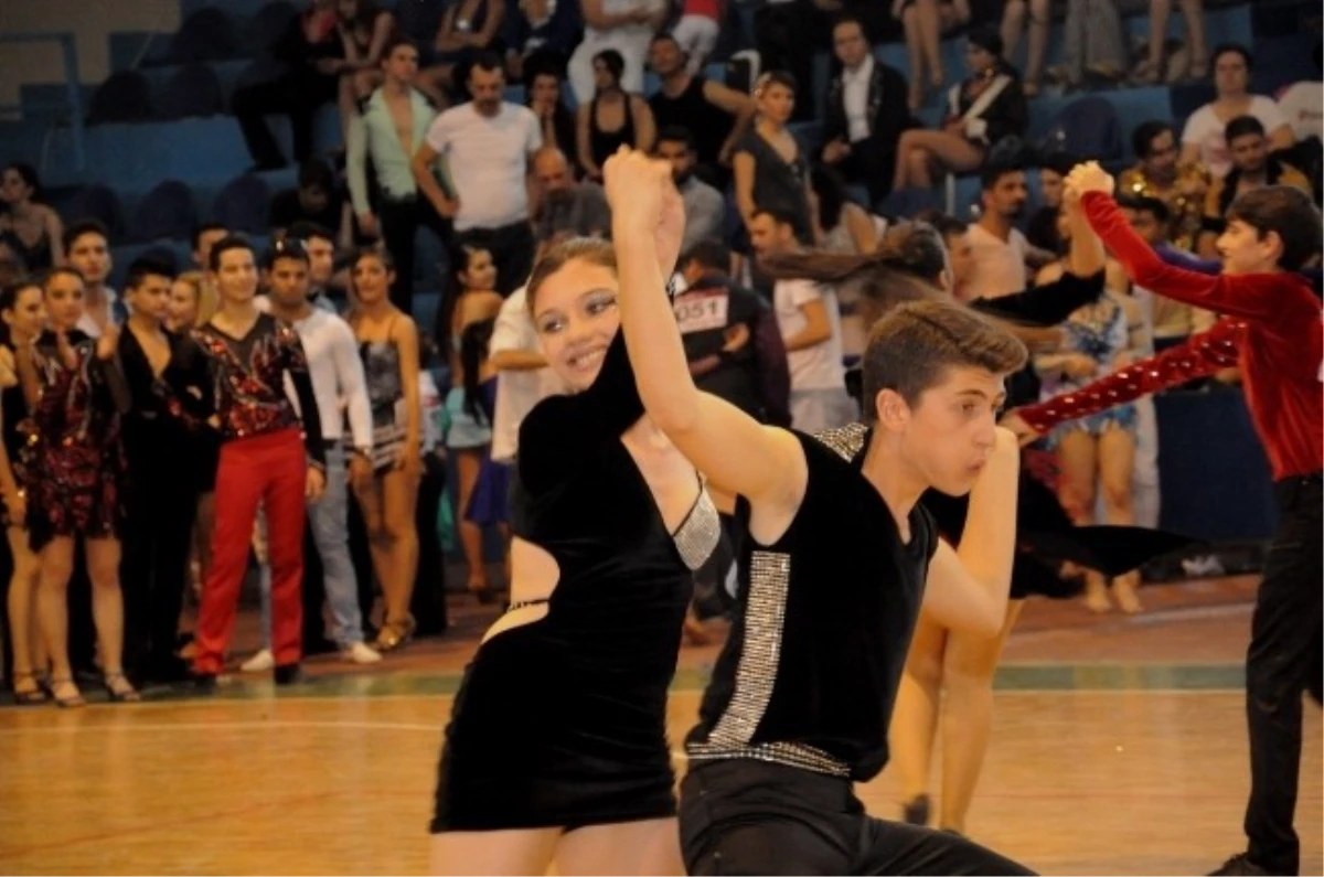 Türkiye 6. Etap Kulüpler Arası Dans Yarışması Bodrum\'da Yapıldı