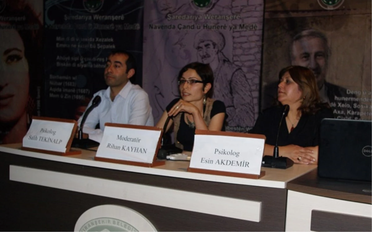 Viranşehir\'de \'Gençlik Sorunu ve Çözümü\' Paneli Yapıldı