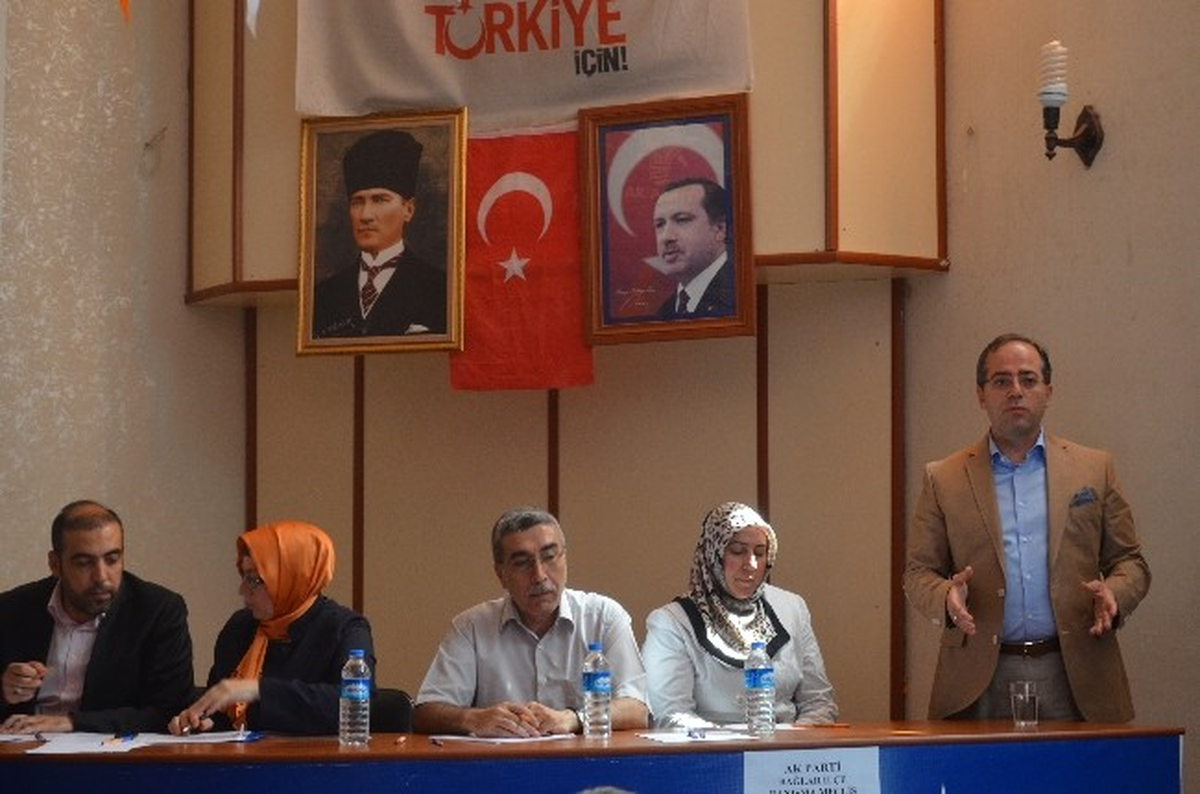 AK Parti Bağlar İlçe Danışma Meclisi Toplantısı Yapıldı