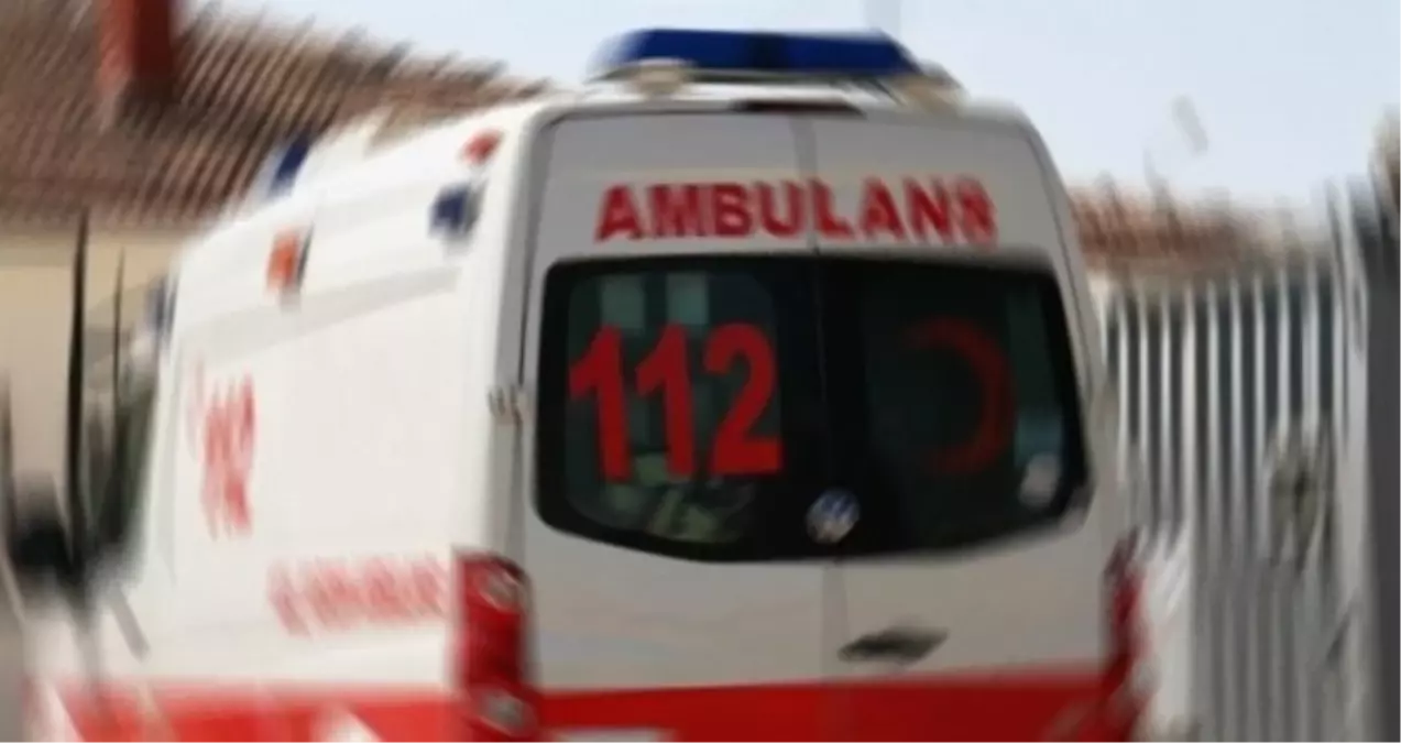 Ambulansla Otomobil Çarpıştı: 5 Yaralı