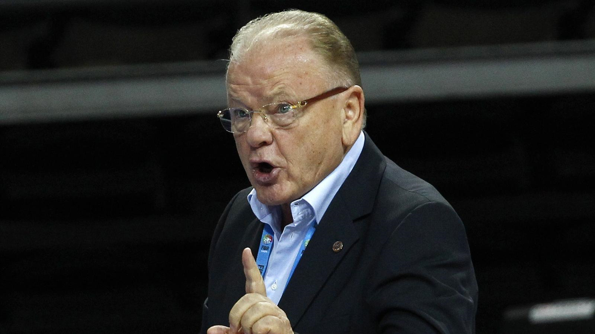 Anadolu Efes Dusan Ivkovic\'i Her An Açıklayabilir