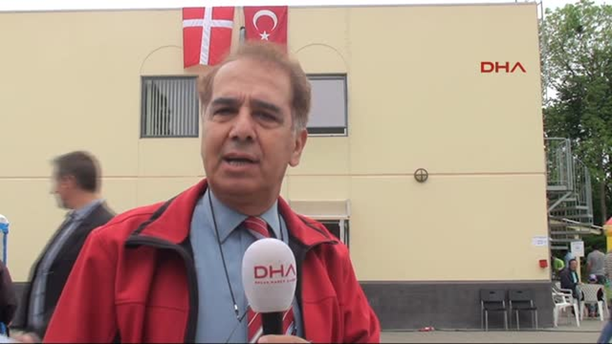 Helsingör\'de Cami ve Kilisenin Örnek İşbirliği