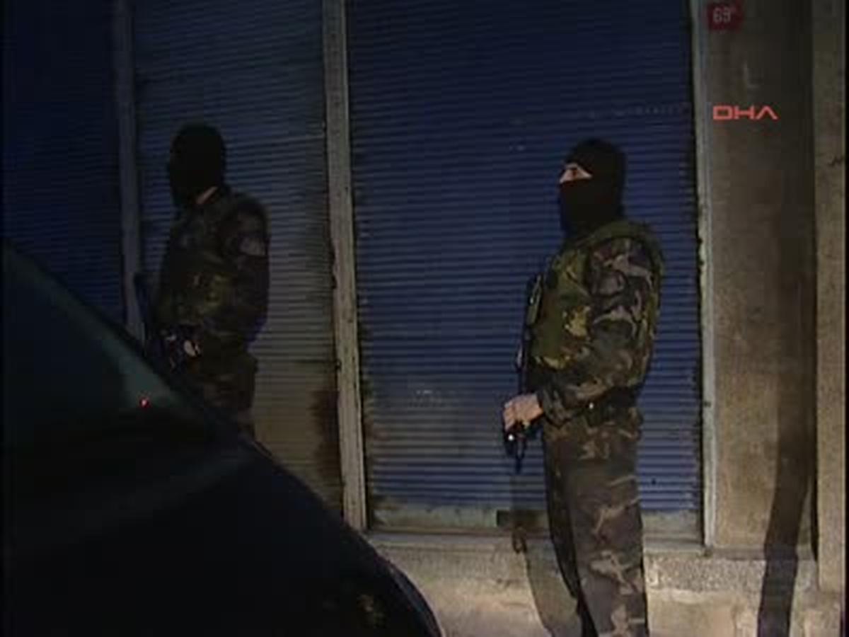Okmeydanın\'da Terör Operasyonu