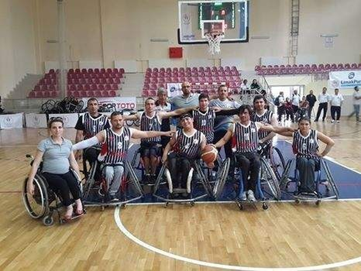 Ayesk, 1.lig\'e Çıkamadı
