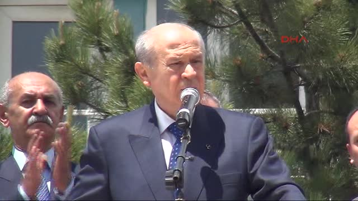 Bahçeli: Türkiye\'de Kamplaşma Giderek Tırmanıyor