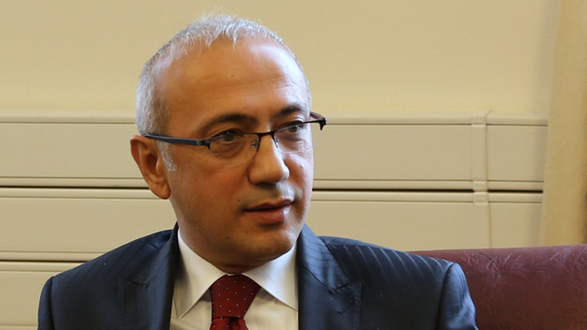 Bakan Elvan: "Konforlu Bir Toplu Taşıma Türkiye İçin Çok Önemlidir"