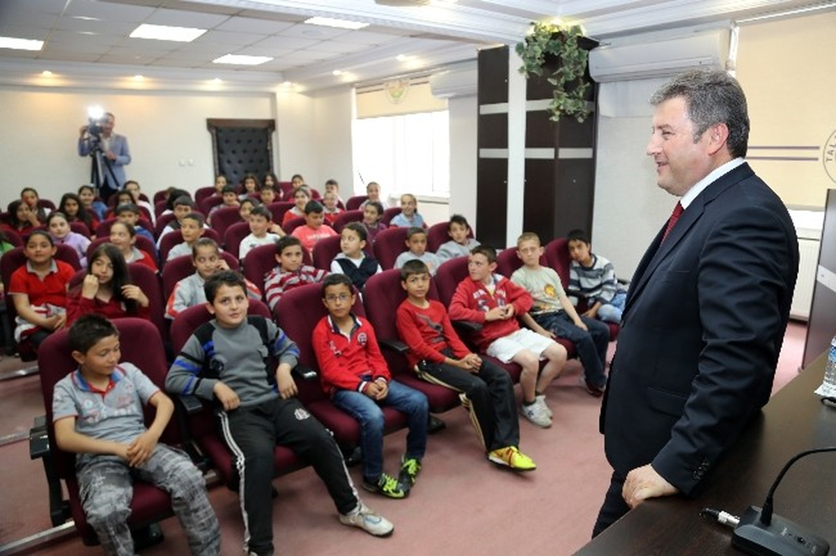Başkan Palancıoğlu\'dan Miniklere Yerel Yönetim Dersi