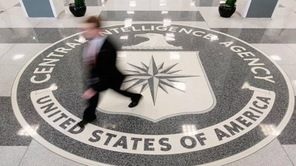 Beyaz Saray Yanlışlıkla CIA Şefini İfşa Etti