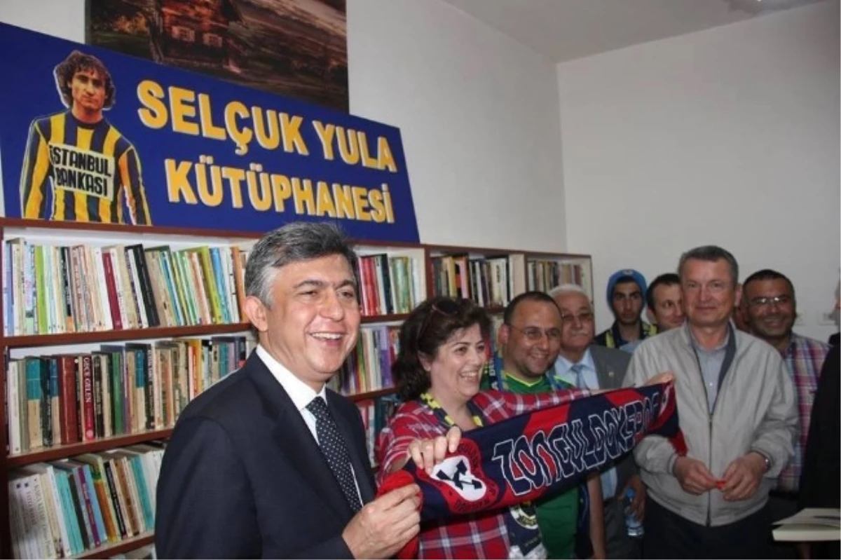 Çaycuma\'da Fenerbahçe\'li Selçuk Yula Anısına Kütüphane Açılışı