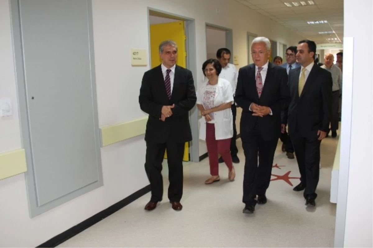 Deü Hastanesi Tıbbi Onkoloji Servisi Yenilendi