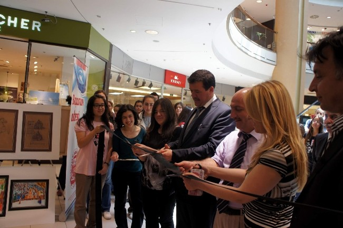 Eskişehir Espark\'ta Resim Sergisi