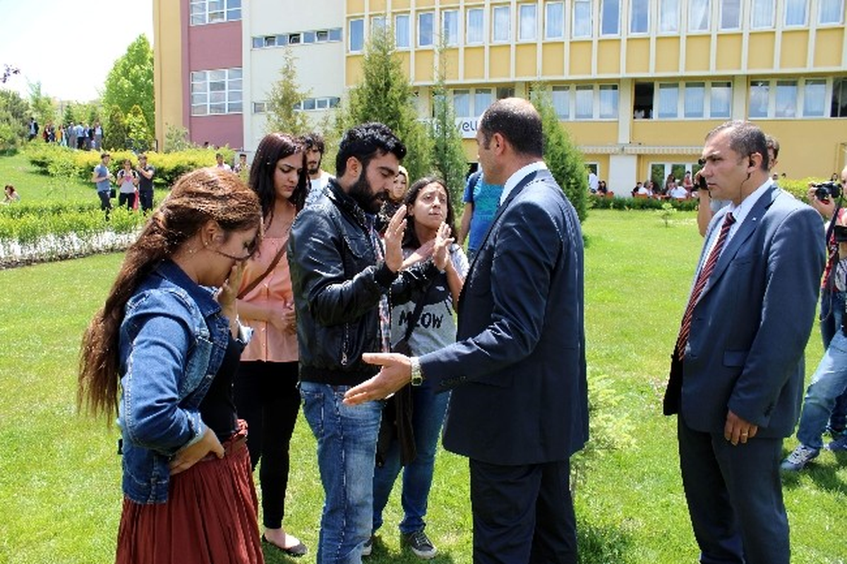 İki Bakan\'a Eskişehir\'de Protesto