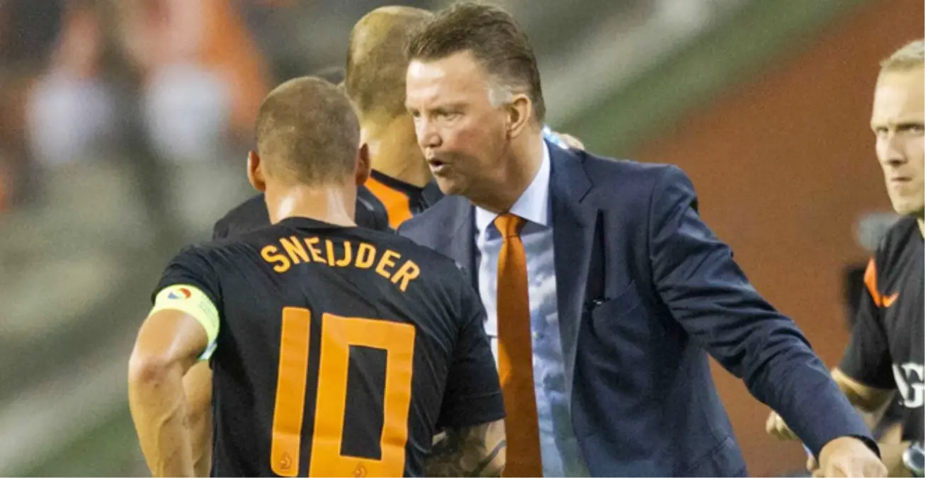 Louis Van Gaal, Sneijder\'i Övdü