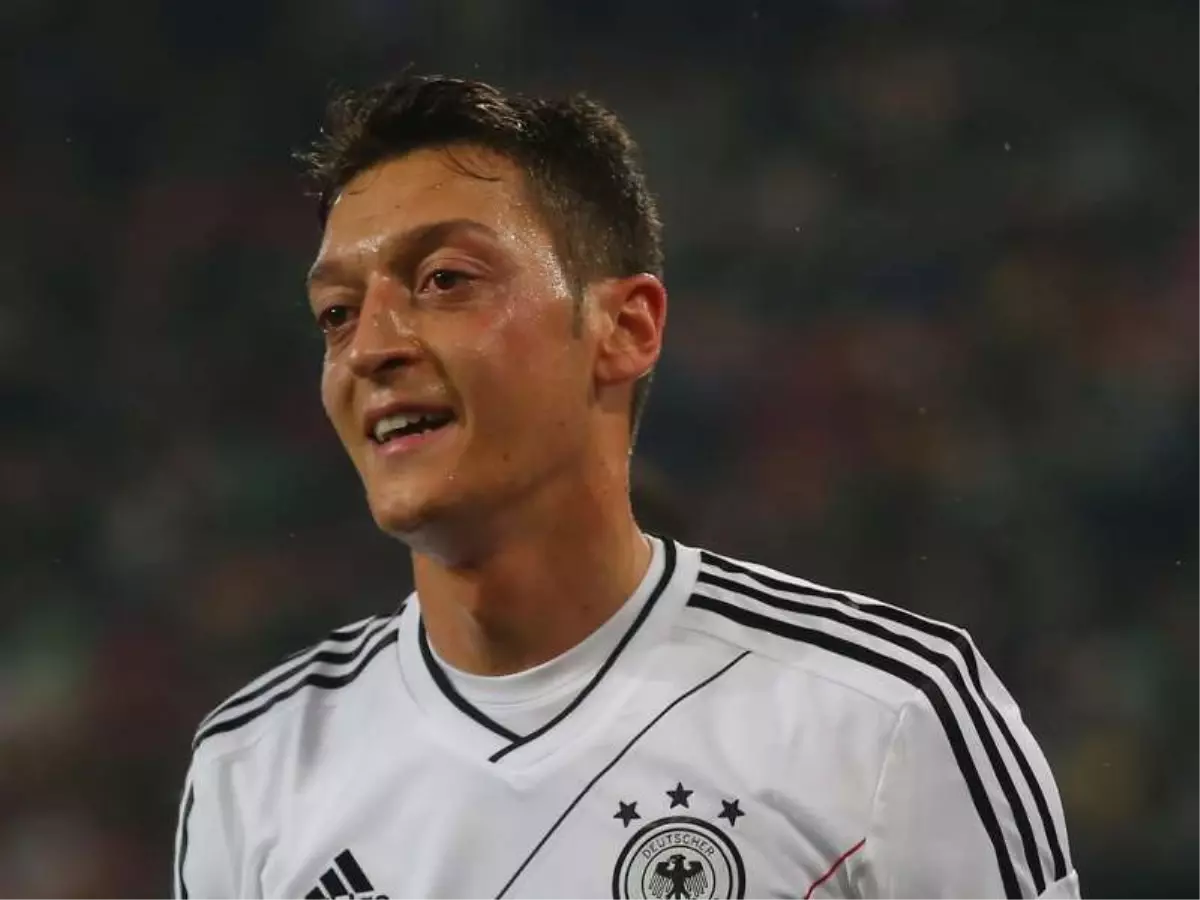 Mesut Özil: Dünya Kupasını Hak Ediyoruz