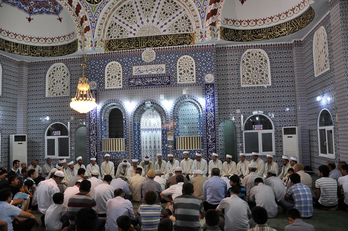 Miraç Kandili Nusaybin\'de 3 Dilde Kutlandı