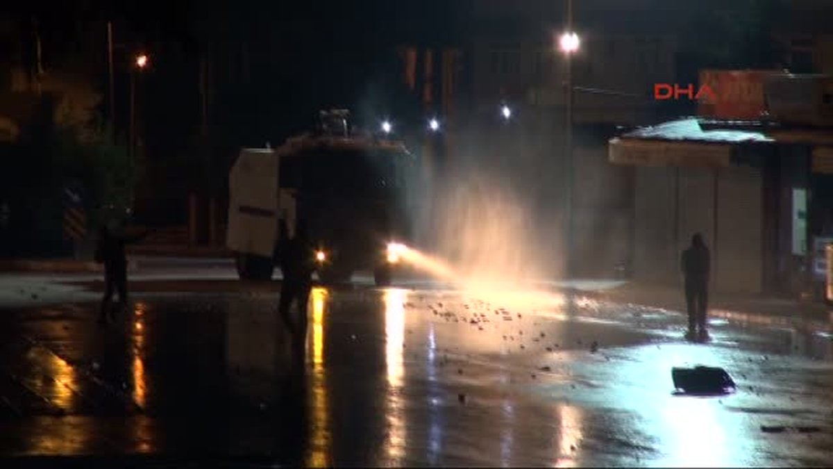 Molotoflu Saldırıda Evinde Yangın Çıkan Uzman Çavuş Son Anda Kurtarıldı