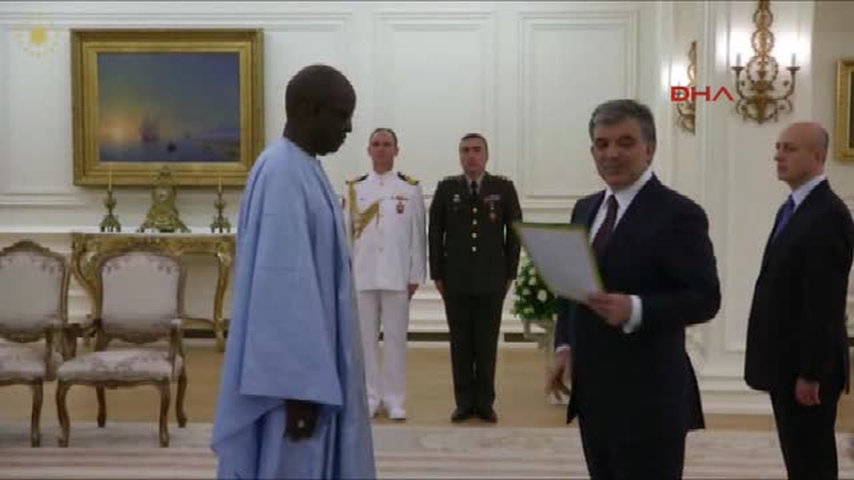 Senegal Büyükelçisi\'nden Cumhurbaşkanı Gül\'e Güven Mektubu