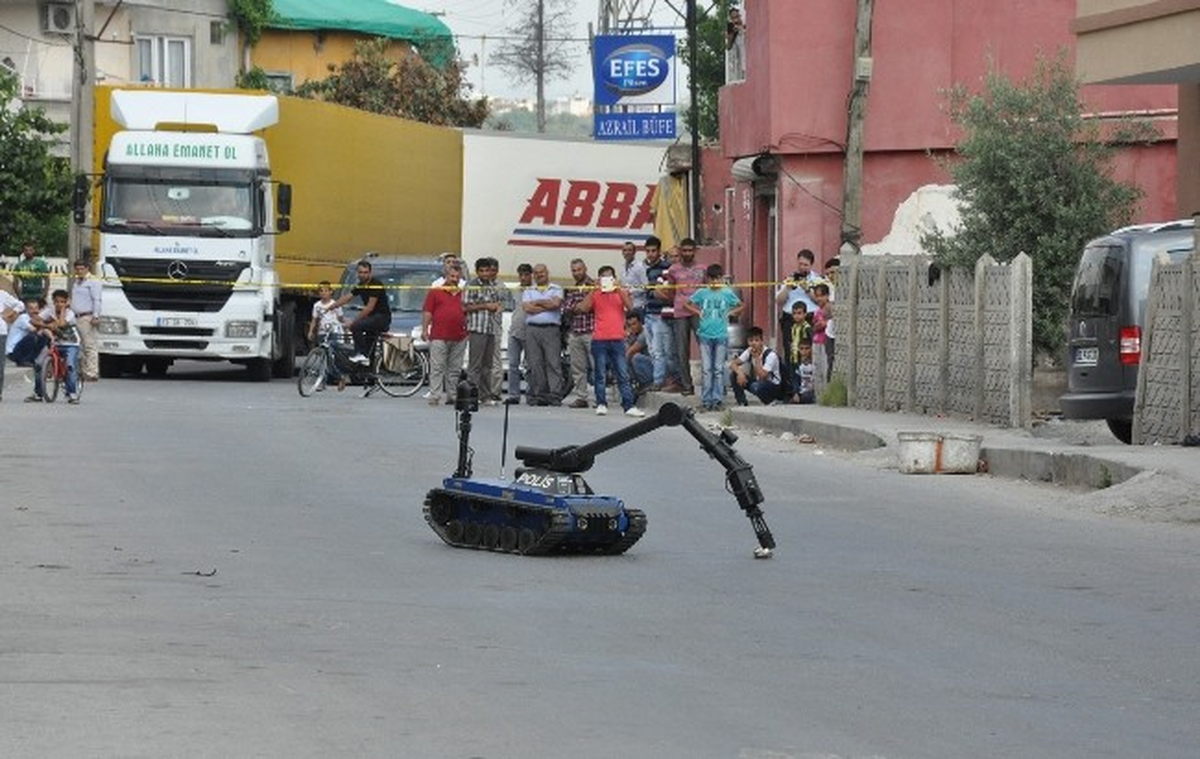 Tarsus\'ta Bomba Paniği