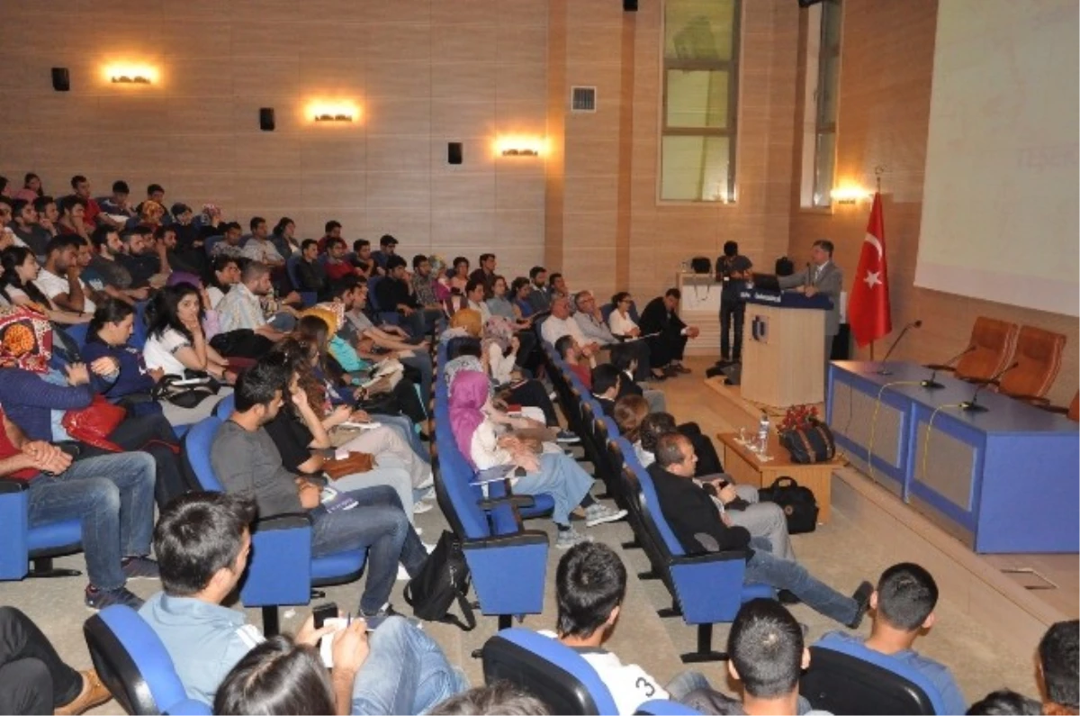 Uşak Üniversitesi\'de "Piri Reis ve Haritaları" Konferansı