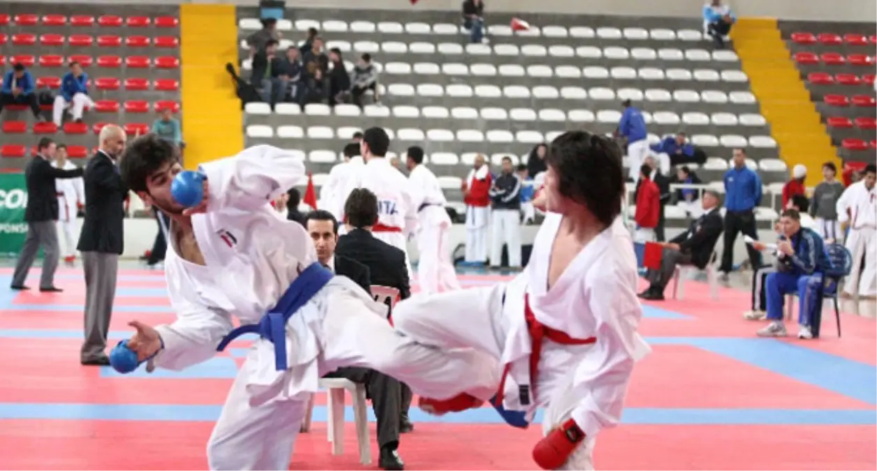 Zeugma Karate Şampiyonası Düzenlendi