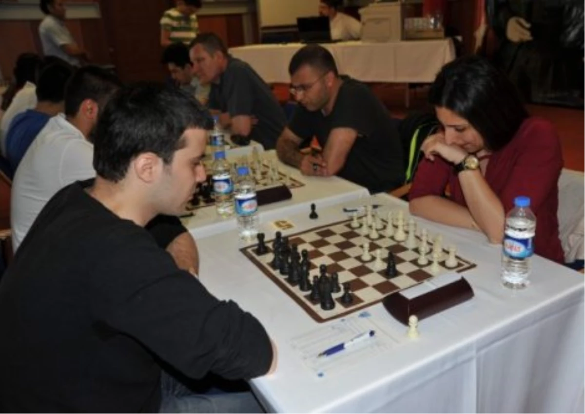 3. Mülkiye İzmir Satranç Turnuvası Sona Erdi