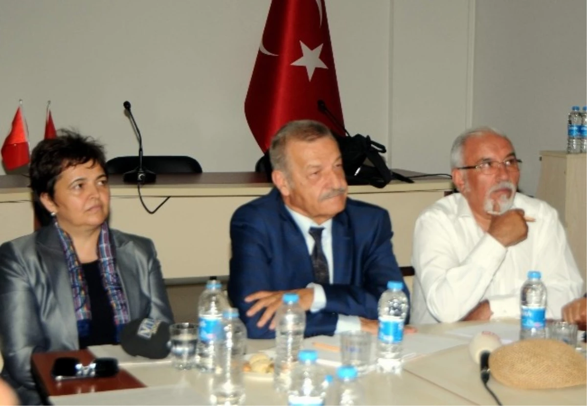 Antalyaspor\'da Başkanlık Krizi