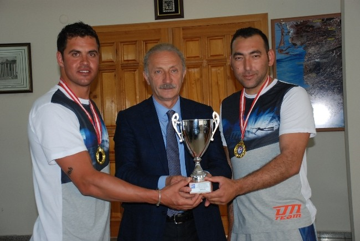 Didimli Şampiyon Zıpkıncılardan Başkan Atabay\'a Ziyaret