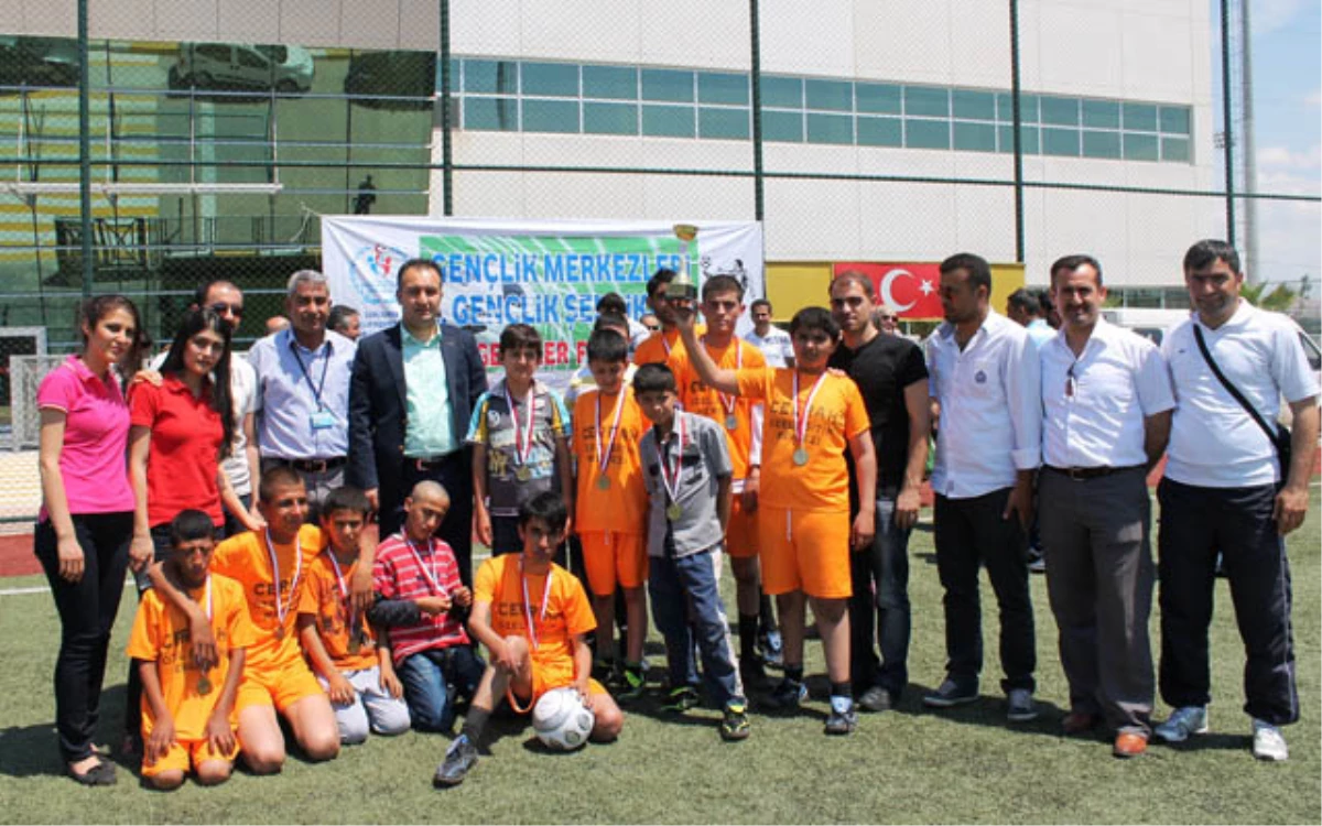 Şanlıurfa\'da Engelliler İçin Futbol Turnuvası Düzenlendi