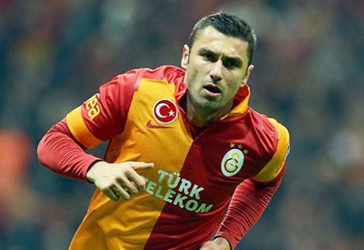Galatasaray, Burak Yılmaz\'ın Sözleşmesini Uzattı