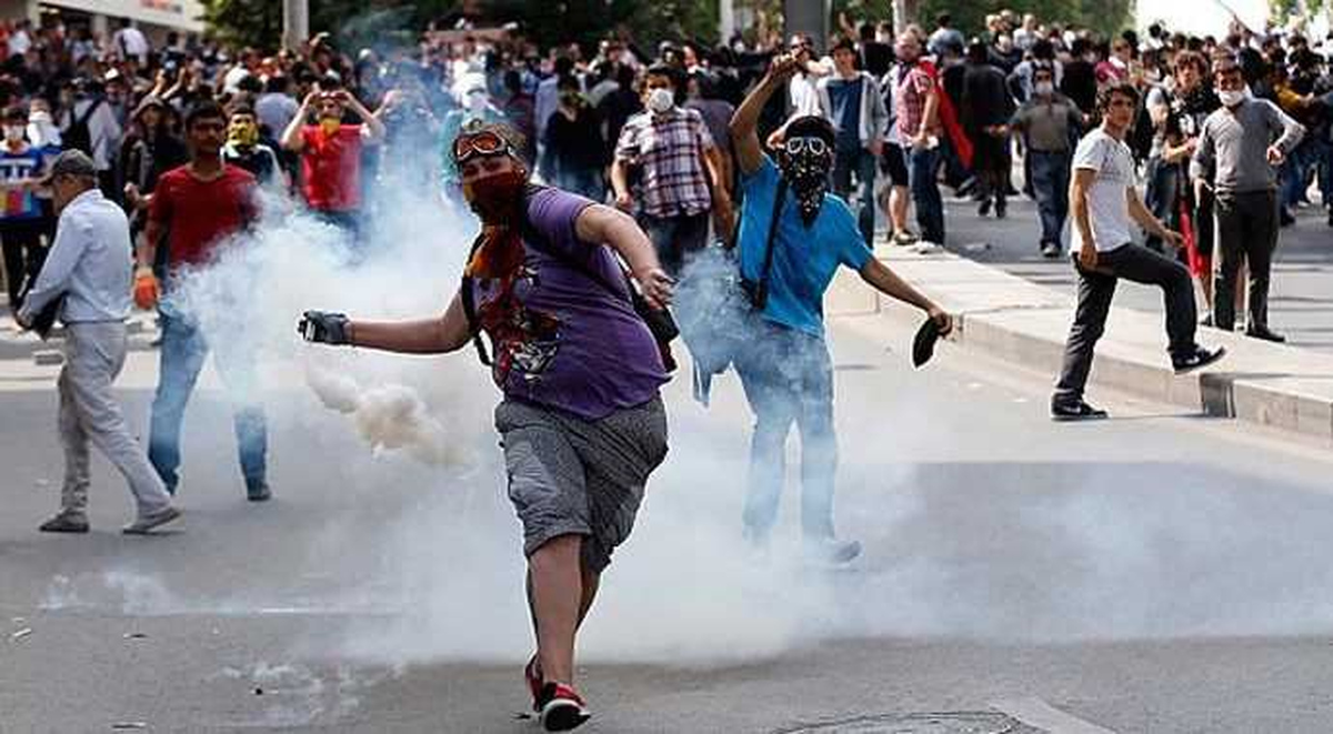Gezi Olayları Davasında 47 Sanık Hakkında Yakalama Kararı