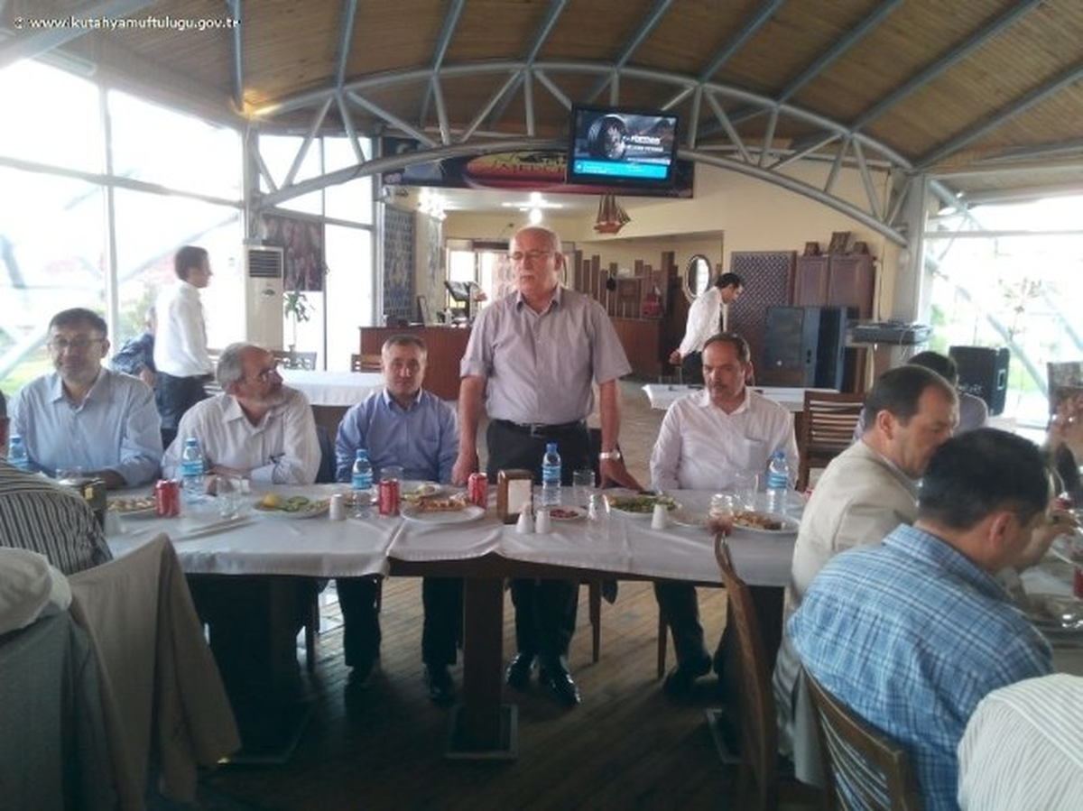 Gül, Müftülük Personeliyle Tanıştı