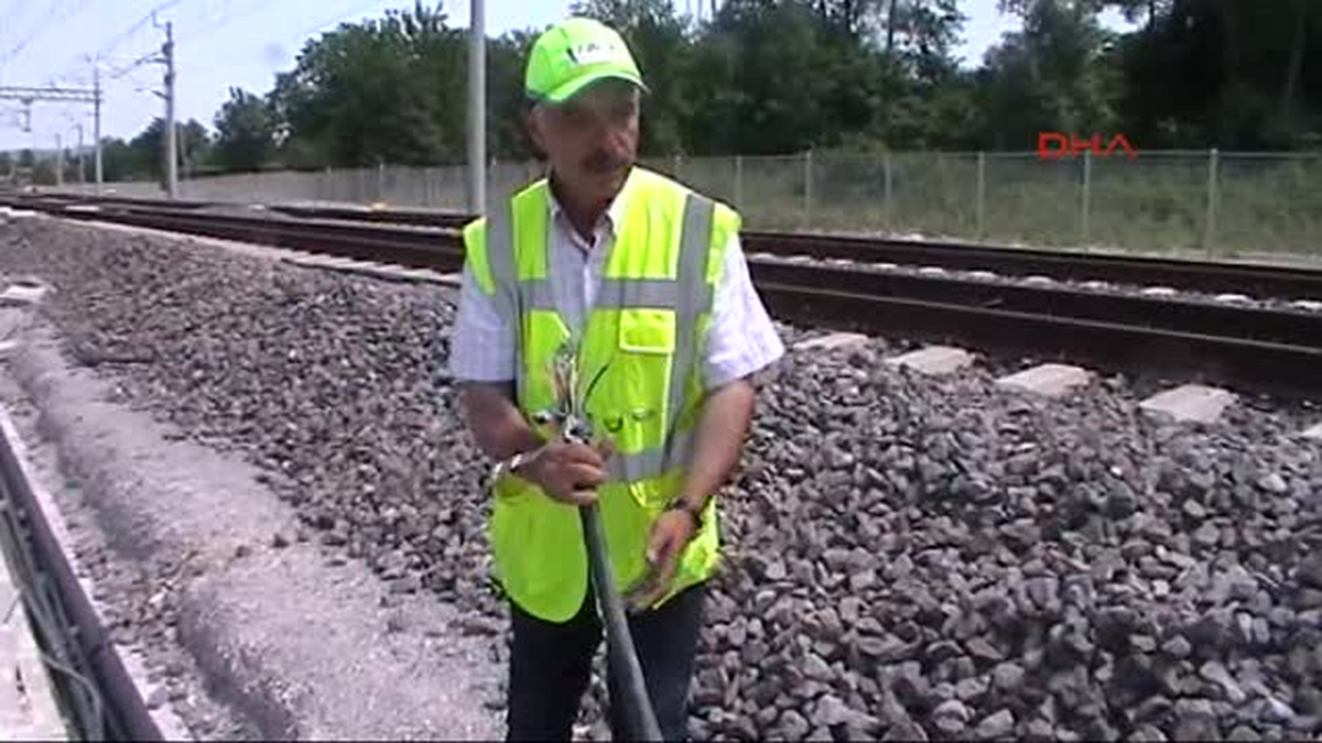 Hızlı Tren Hattından Kablo Kesip Satan 4 Kişi Yakalandı" Haberine Ek