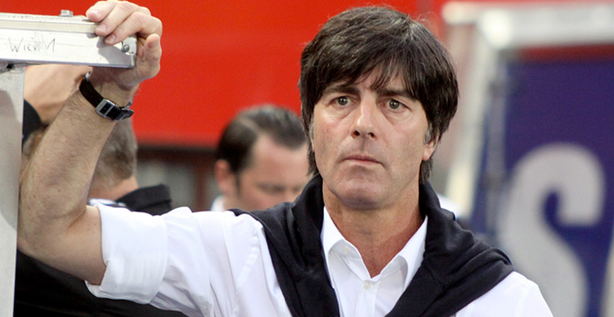 Löw\'ün Ehliyeti Alındı