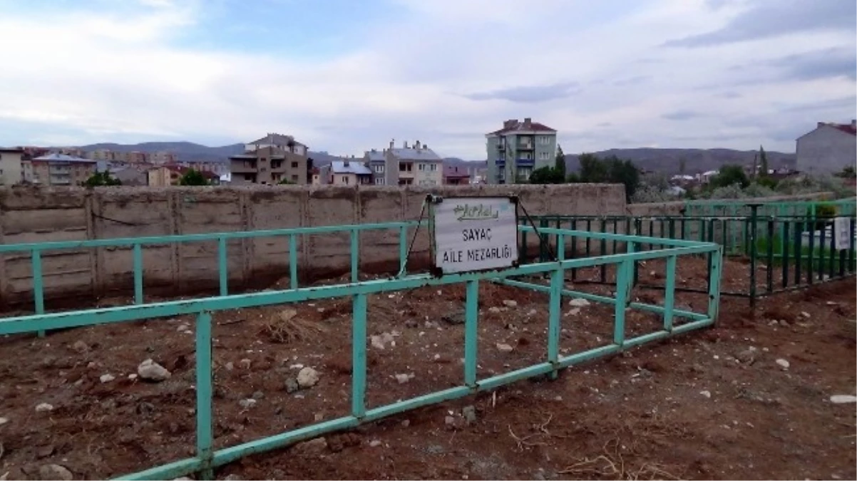 Sivas\'ta PKK Mezarlığını Aile Mezarlığı Olarak Sattılar