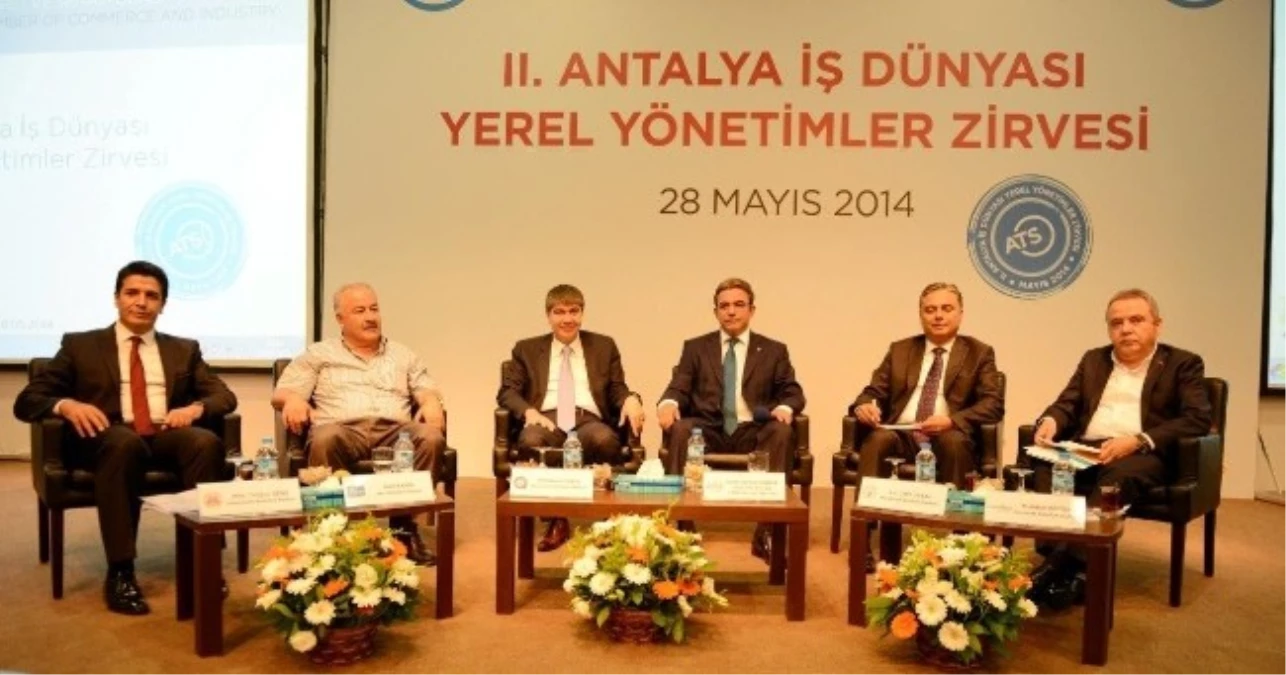 Antalya\'nın Belediye Başkanlarından Şehir İçin Çözüm Zirvesi